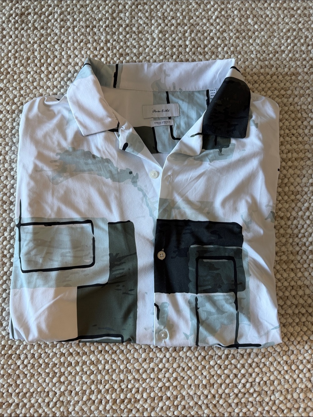 Abstract Print Short-Sleeve Button-Down Shirt in White and Olive